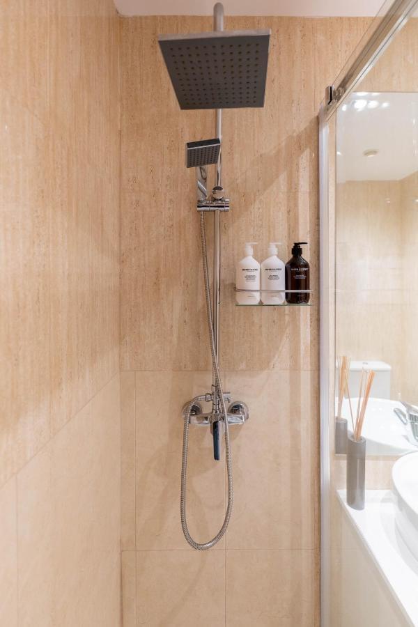 Amazing Apartment In Huertas Madri Exterior foto